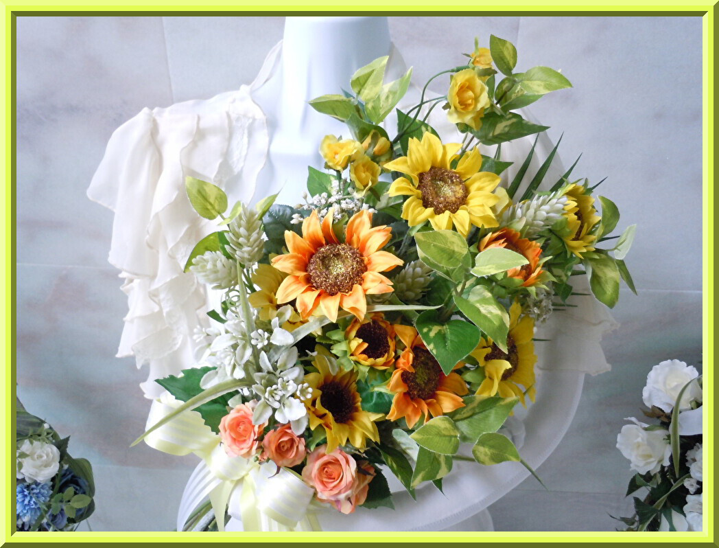◆ひまわりのクラッチブーケ*アームブーケ◆前撮り ウエディング サンフラワーブーケ イエロー アートフラワー 造花