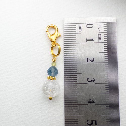 フローライト クラック水晶 チャーム イヤホンジャック めじるし