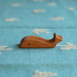 スイヘイセンなハシオキ（4個組）　ケヤキ木材を糸ノコで切り抜き手磨き上塗り仕上げした箸置きセット 4枚目の画像