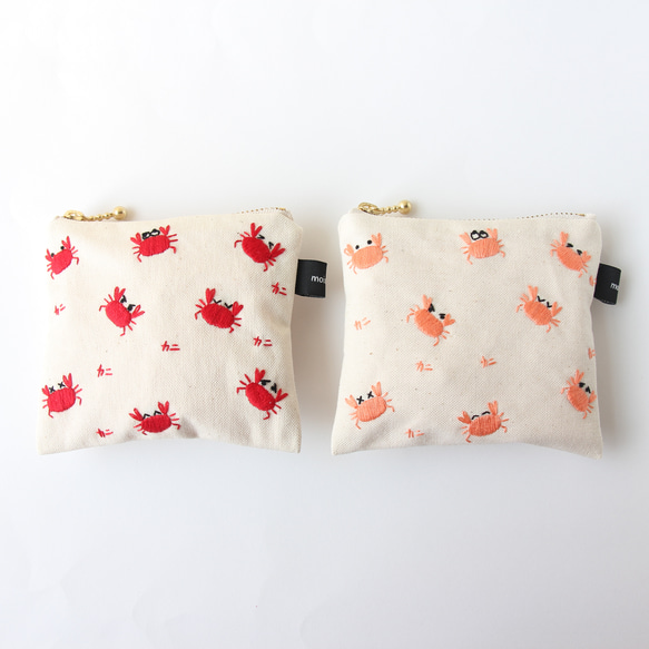 10㎝ファスナー〉カニ刺繍ポーチ ポーチ 手刺繍小物moistures