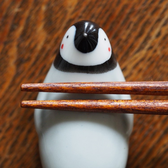 ペンギンの銀さん 箸置き（ほっぺ） 1枚目の画像