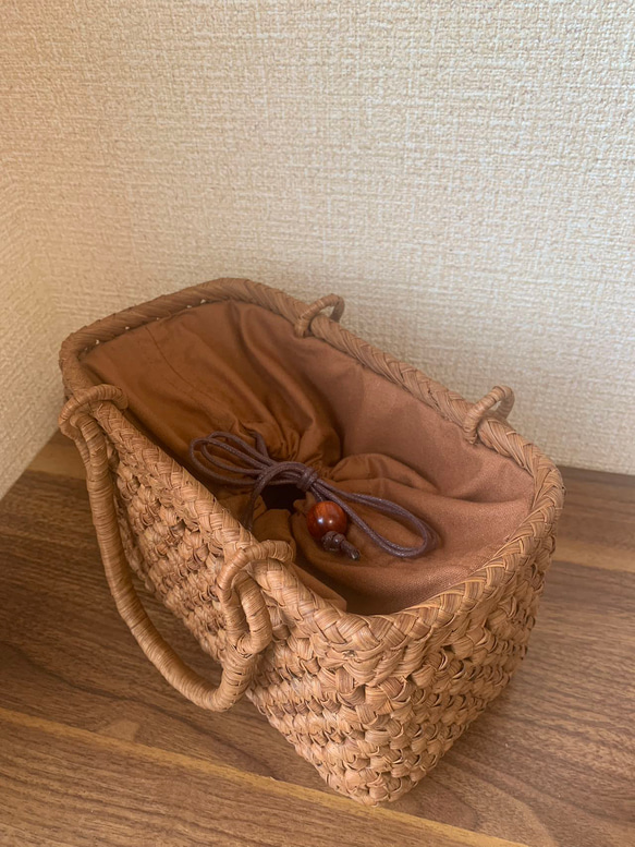 山葡萄　山葡萄籠バッグ　山葡萄かごバッグ　花編み　内布あり 