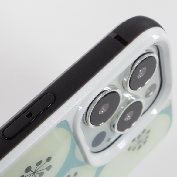 【iPhone17対応】お花と暮らそう 強化ガラスケース 北欧 スマホケース/スマホカバー 9H強化ガラス 花 花柄 5枚目の画像