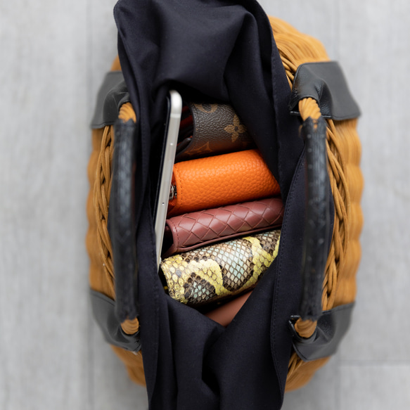くびれ型かごバッグ（ベルトブラック）　内袋付かごバッグ　かごバッグ　ファー　名入れオプションあり　刺繍オプションあり 10枚目の画像