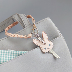 【うさぎ】キーカバー＆革ロープ＆ナスカン付【5色選択・還暦祝】バックチャーム ※袋ラッピング無料 9枚目の画像