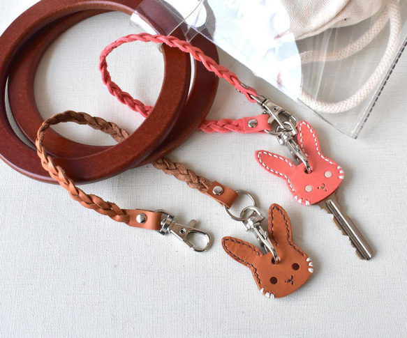 【うさぎ】キーカバー＆革ロープ＆ナスカン付【5色選択・還暦祝】バックチャーム ※袋ラッピング無料 11枚目の画像