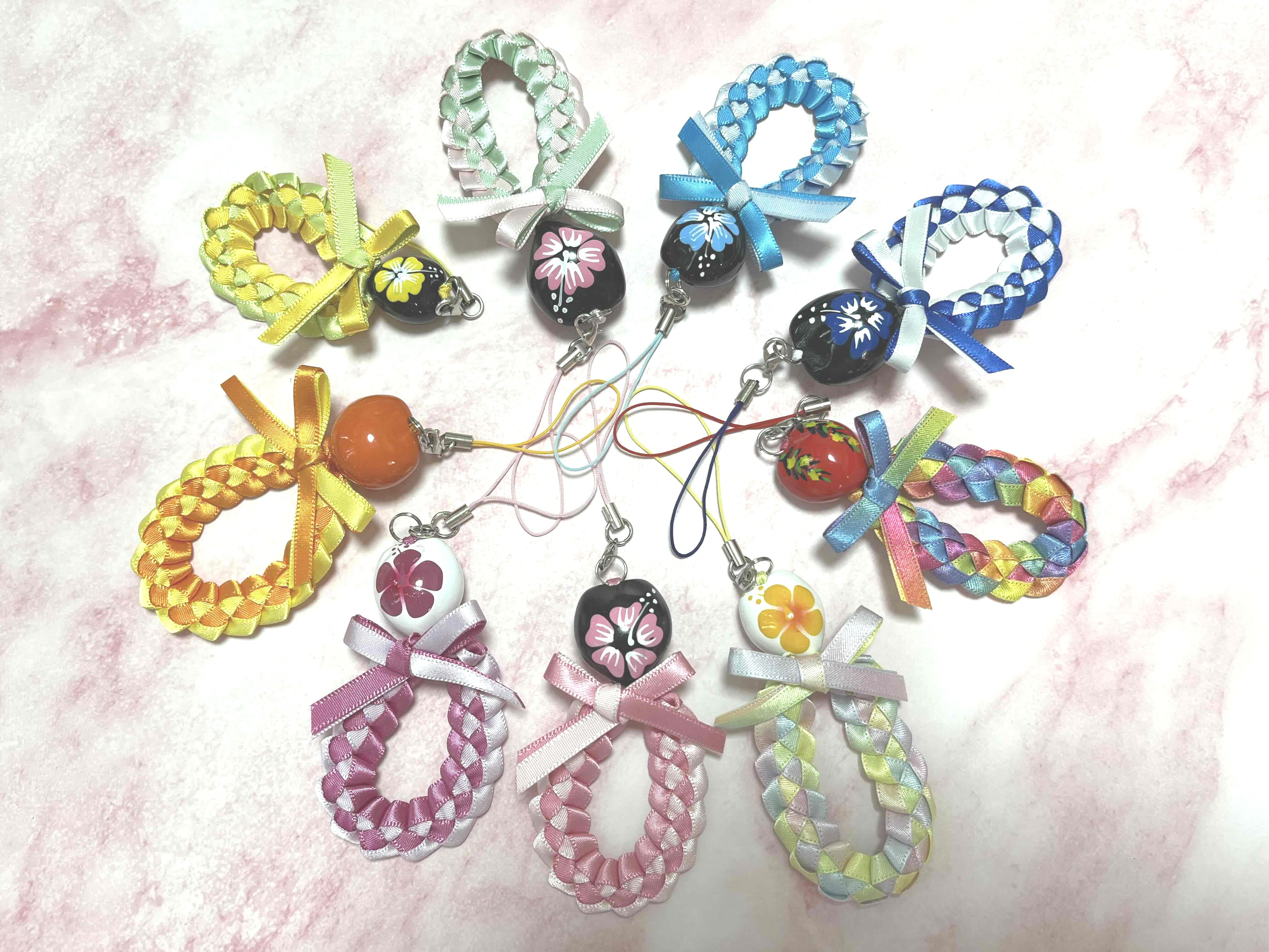 30本まとめ売り ハンドメイド <Yoko>ハワイアンリボンレイ