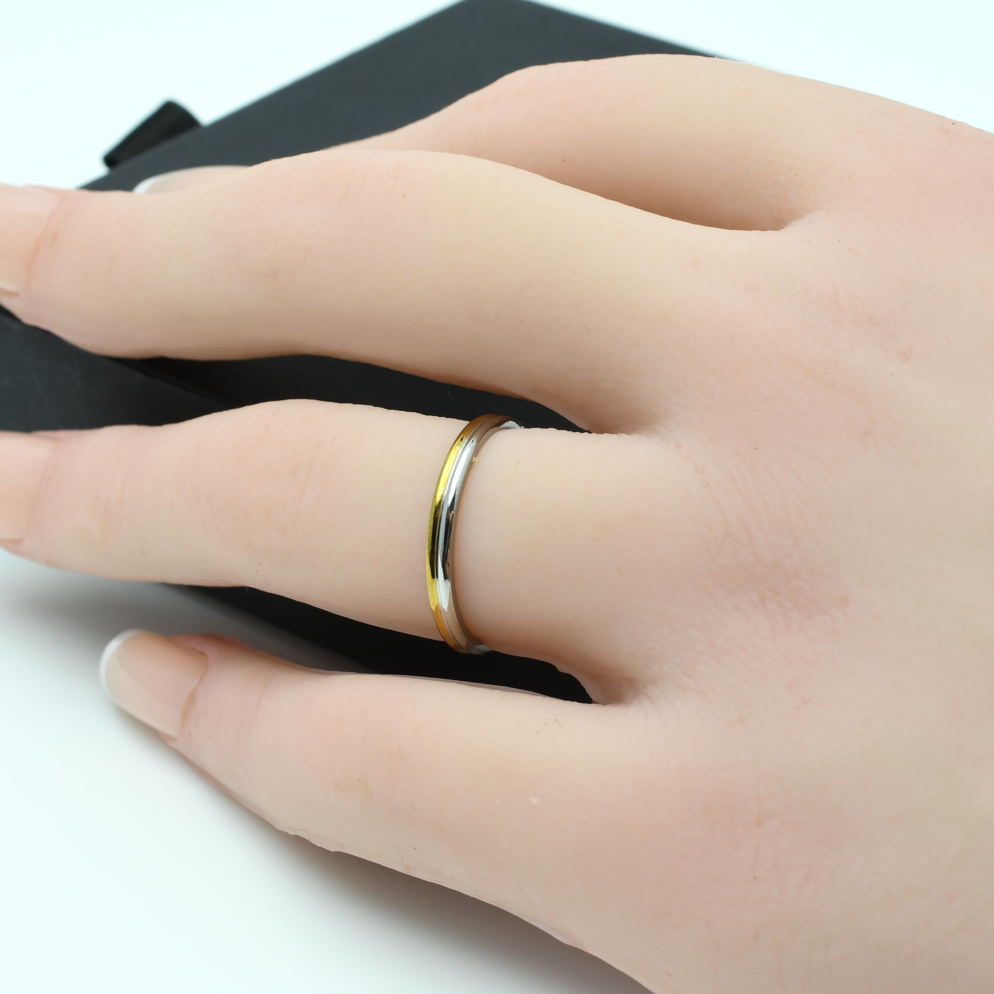 ケース付き・ペアリングふたりの記念日のプレゼント◆指輪2本セット 刻印10文字無料 イニシャル 名入れ 結婚指輪