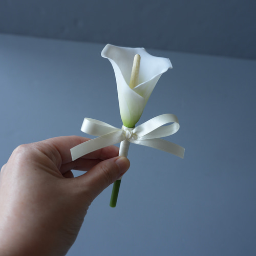 ブーケ アーティフィシャルフラワー ウェディングブーケ 白いカラー