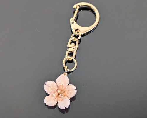 Everpink Sakura. 本物のお花 厳選花のみ使用する桜の一輪キーホルダー