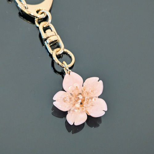 Everpink Sakura. 本物のお花 厳選花のみ使用する桜の一輪キーホルダー