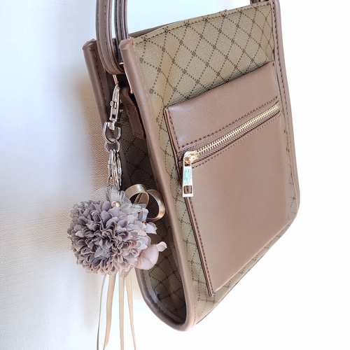 ナチュラル*flowerバッグチャーム【3カラー】 バッグチャーム