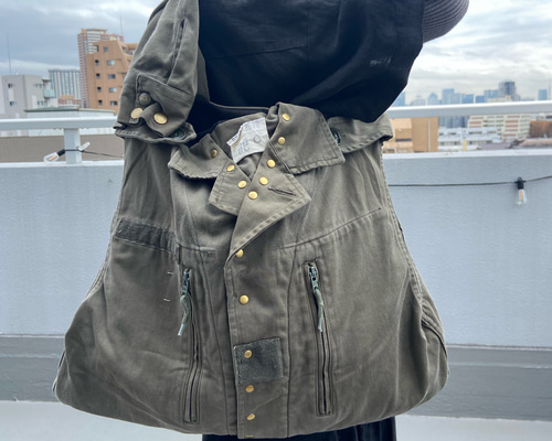 ミリタリーF2ジャケットリメイク＊2WAYショルダー＊オリーブ＊フランス