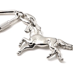 オ*ム様 ヨーロッパ　ビンテージ　洋銀製　馬　キーホルダー SOMÈS×Versailles Resort Farm 馬型キーホルダー | ヴェルサイユ