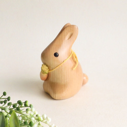 にんじんうさぎ (★台付き)  rabbit & carrot / wood animal 5枚目の画像