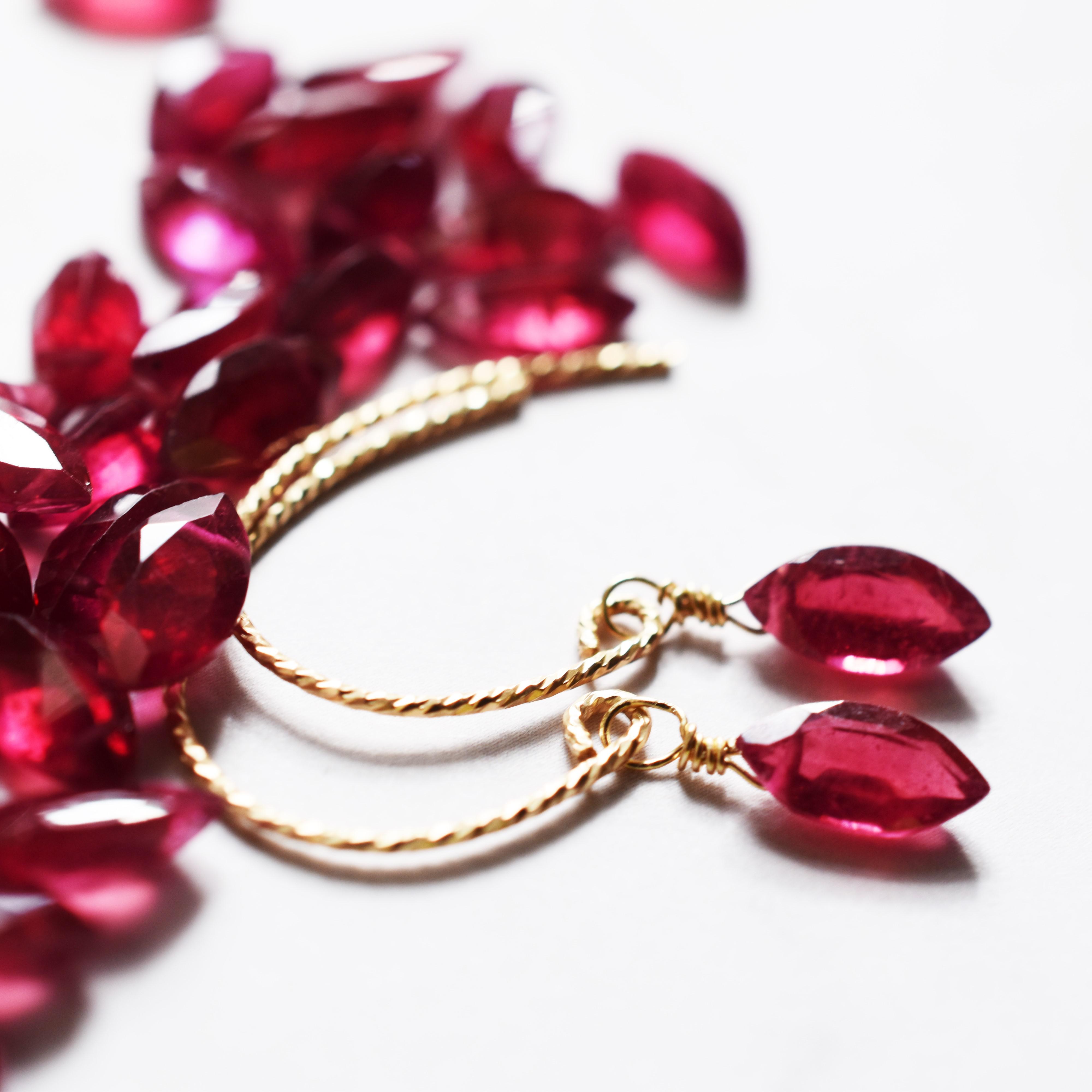 【限定数のみ】宝石用ルース　マーキスジェム　ルビー　サージカルステンレスフックピアス