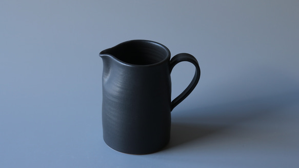 陶器のコーヒーサーバー　黒 1枚目の画像