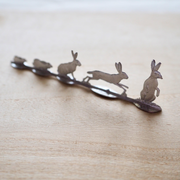 ドイツの錫細工〜ウサギの親子〜 8枚目の画像