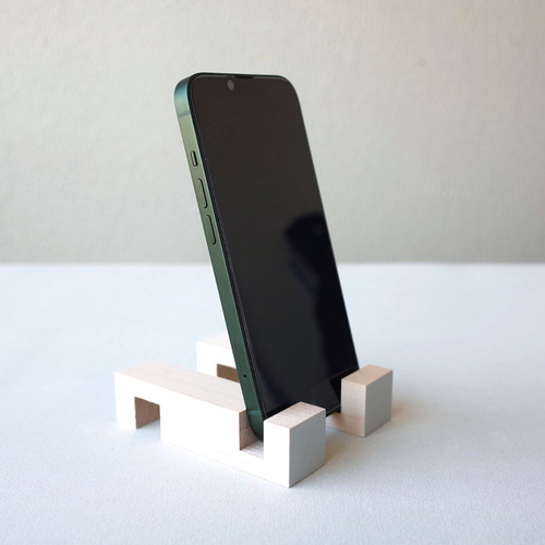 完全ハンドメイド【木製スマホスタンド】 完全ハンドメイド【木製スマホスタンド】
