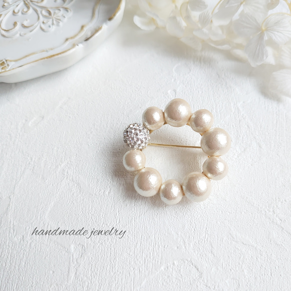 【人気No.1】 豪華クリスタルボールとコットンパール*ブローチ 3枚目の画像