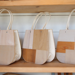 木のバッグ　リサイクルウッドの丸型　Wooden Bags ＿パッチワーク Patchwork 2枚目の画像