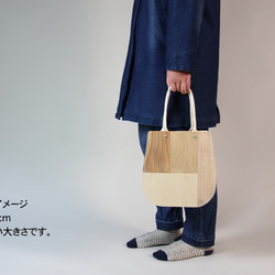 木のバッグ　リサイクルウッドの丸型　Wooden Bags ＿パッチワーク Patchwork 1枚目の画像