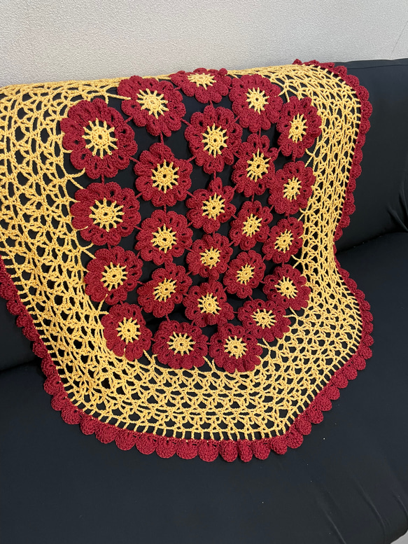 人気の北欧柄風✳︎花モチーフ編みブランケット 2枚目の画像