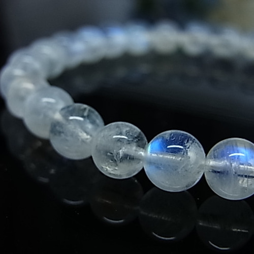 月の光＊レインボームーンストーン ＊愛を伝える月のパワー＊6月の