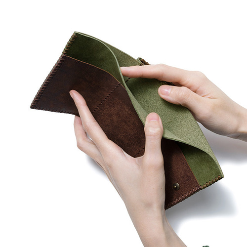 ☆ラッピング無料☆ 色鮮やかなプエブロレザー 三つ折り財布