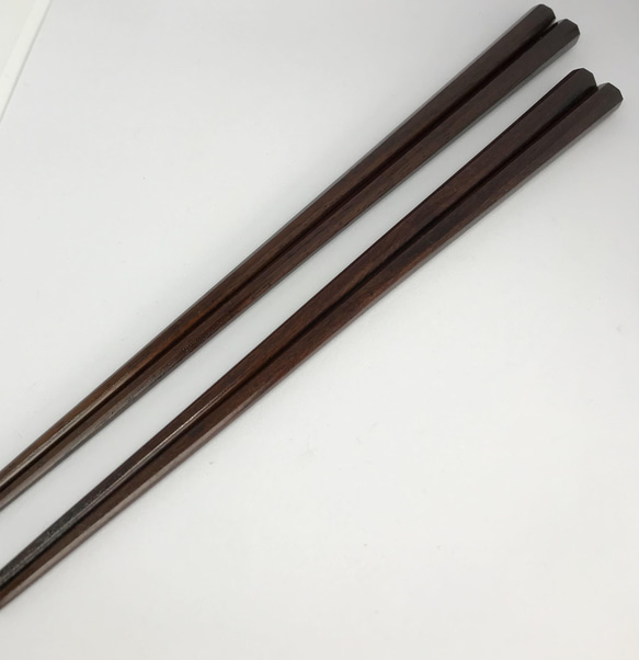 唐木刺物工匠製作的“烏木”情侶筷 第8張的照片