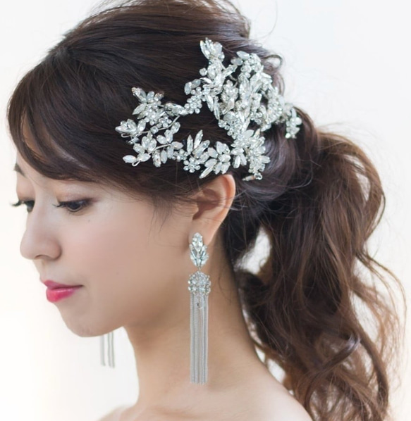 ヘッドドレス 結婚式　花嫁 ヘアアクセサリー ヘッドアクセサリー ウェディング ブライダル　フラワー　リーフ　小枝 1枚目の画像