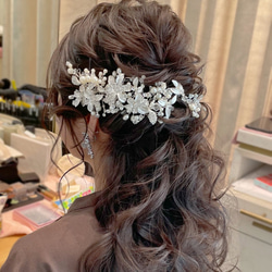 《特集ページ掲載》フラワー　パール　ヘッドドレス ブライダル　ヘアアクセサリー　ウェディング　ヘッドアクセサリー　結婚式 11枚目の画像