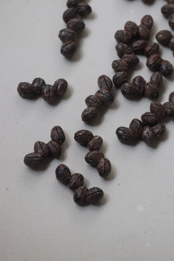 咖啡豆胸針 第3張的照片