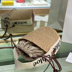 M*K様 Chloé 可愛いらしいショルダーカゴバッグネイビー色これからの季節に M*K様 Chloé 可愛いらしいショルダーカゴバッグネイビー色
