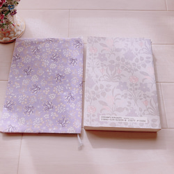 【B6サイズ・四六判】ラベンダー色の可愛い花柄　 手帳カバー・ブックカバー 4枚目の画像