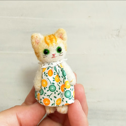 羊毛フェルト 猫 茶白猫雑貨 ぬいぐるみ マスコット やまねこ 羊毛フェルト 猫 茶トラ白 S 羊毛フェルト人形
