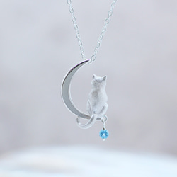 月亮和貓銀吊墜（藍色托帕石） 第2張的照片