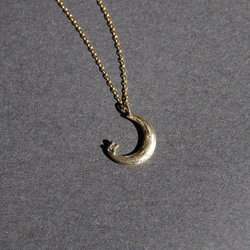 ★1点限定価格★ K10 crescent petit diamond necklace 2枚目の画像