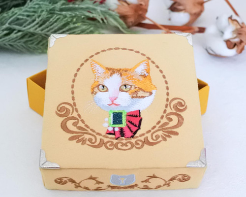 宝物箱　ハンドメイド　ヒグチユウコ　猫　お道具箱　箱コラージュ　BOX 楽天市場】ホルベイン×ヒグチユウコ お道具箱 : りゅうけんどう