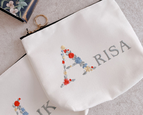 オーダー製作　刺繍　お薬ポーチ　ハンドメイド 4d9402a340a188847e5af5316efdcf