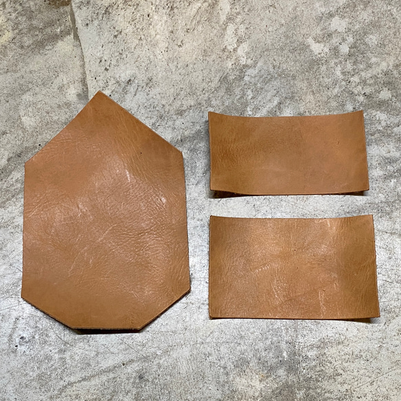 おうち時間を楽しもう！ヌメ革のクラフトキット／名刺カードケース・３バリエーション／ナチュラル 2枚目の画像