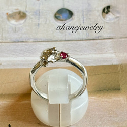 7月のカエル　ルビーと小さなカエルの指輪 7枚目の画像