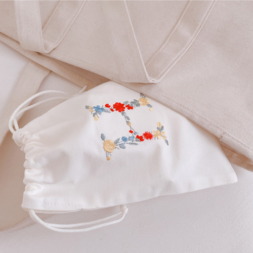 Sale! ❁ハンドメイド❁ White Linenアップリケ巾着3 Sale! ❁ハンドメイド❁ White Linenアップリケ巾着3 Sale