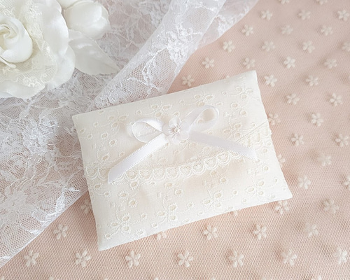 リボンとレースのポケットティッシュケース（白コットンレース