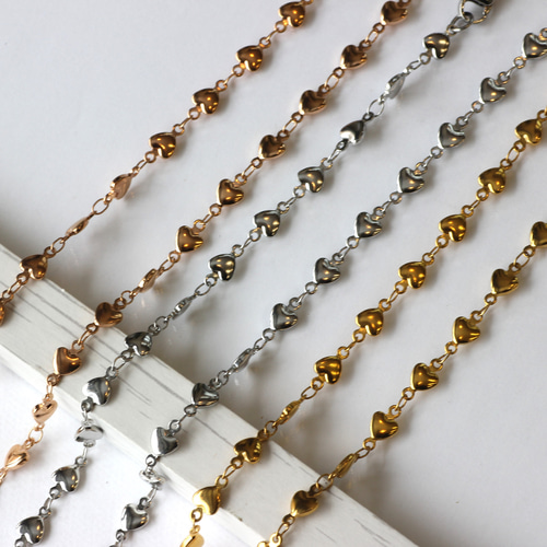 5mmのおおきめぷっくりハートがかわいい♪サージカルステンレス製