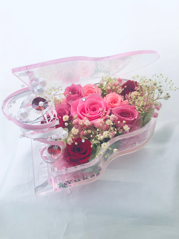 【プリザーブドフラワー／グランドピアノシリーズ】ピンクの薔薇と小花の美しい旋律【リボンラッピング付き送料無料】 1枚目の画像