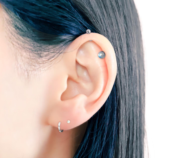片耳用ピアス ストーンデザイン ピアス 片耳用 レディース 女性用 アクセサリー V字 ライン