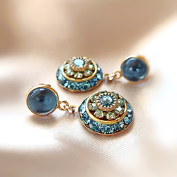 【再販時期未定】14KGF/ IOLITE BLUE VINTAGE CRYSTAL EARRINGS 1枚目の画像