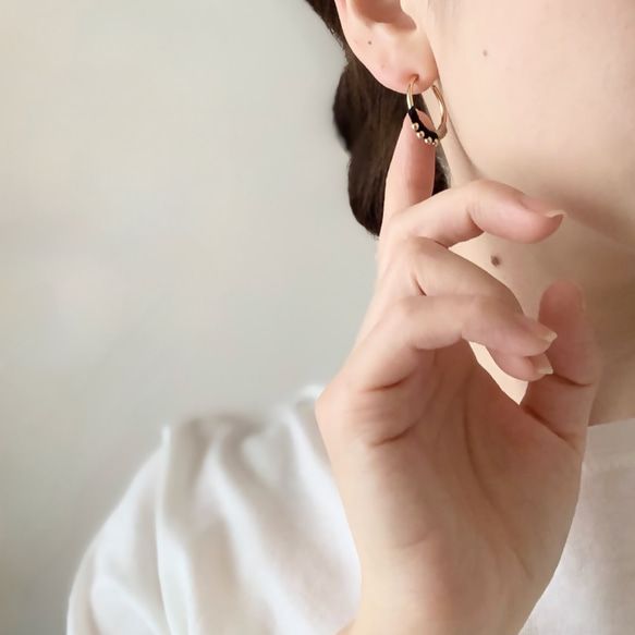 Beaded Crochet Hoop Earrings 6枚目の画像