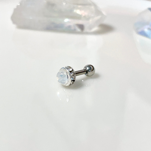 角度によって表情を変える 不思議な石 レインボームーンストーン